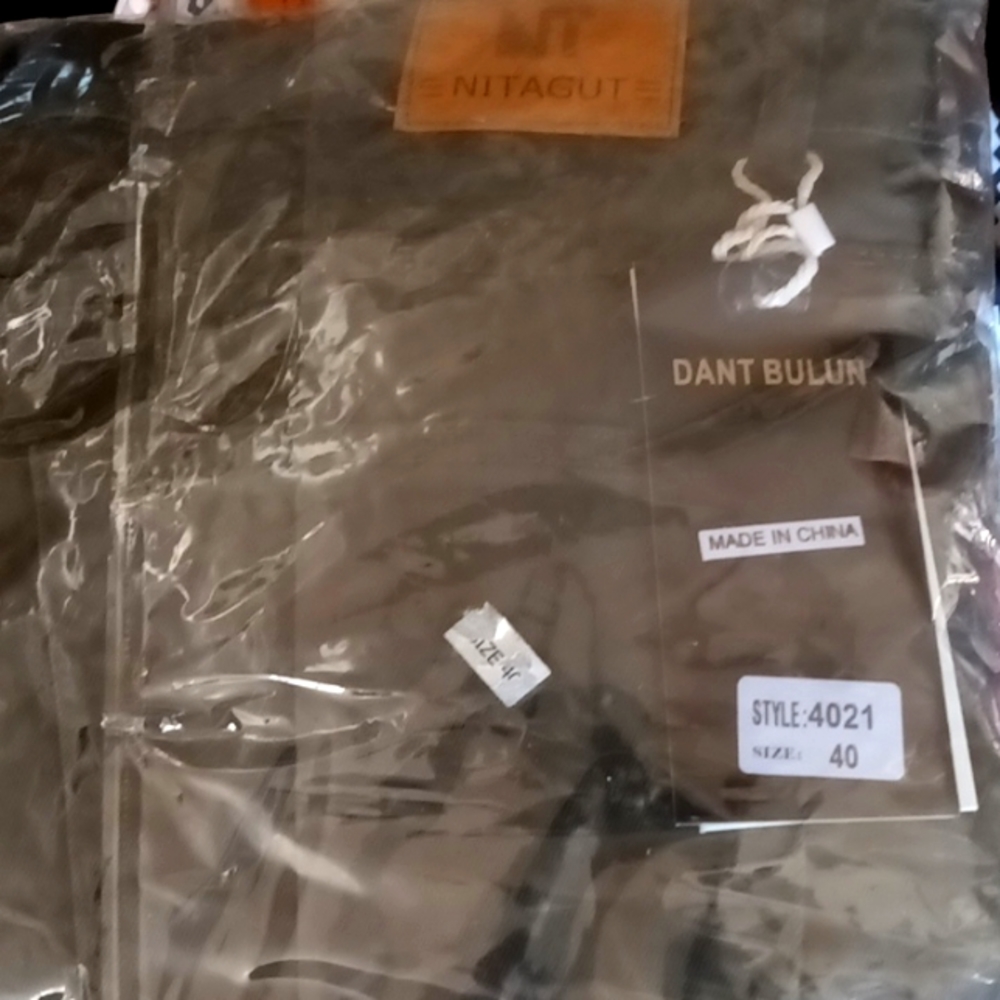 Earth green pants (skinny jean style)